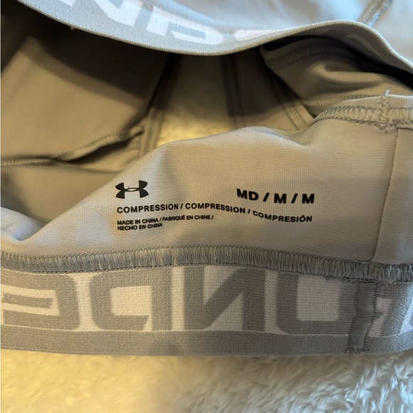 Under armour sports bra - Picture 3 of 3